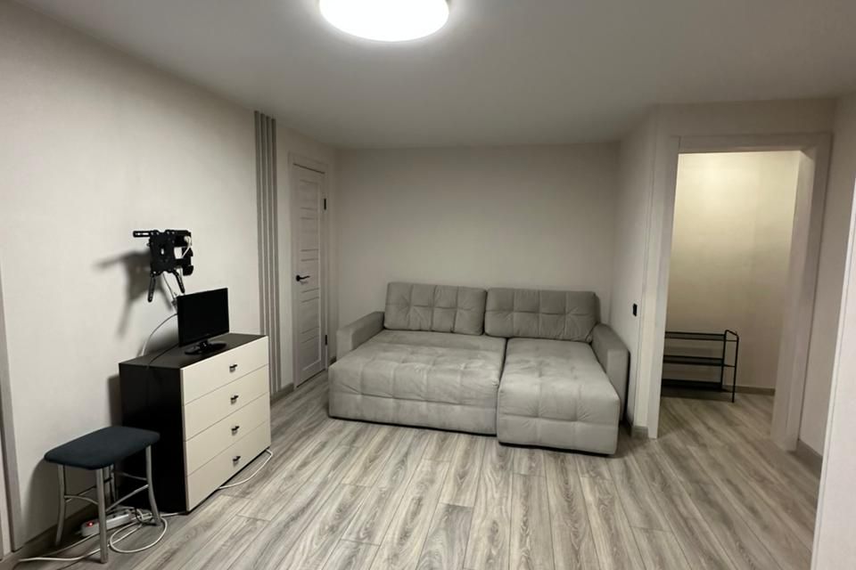 Сдаётся 1-комнатная квартира, 42 м²
