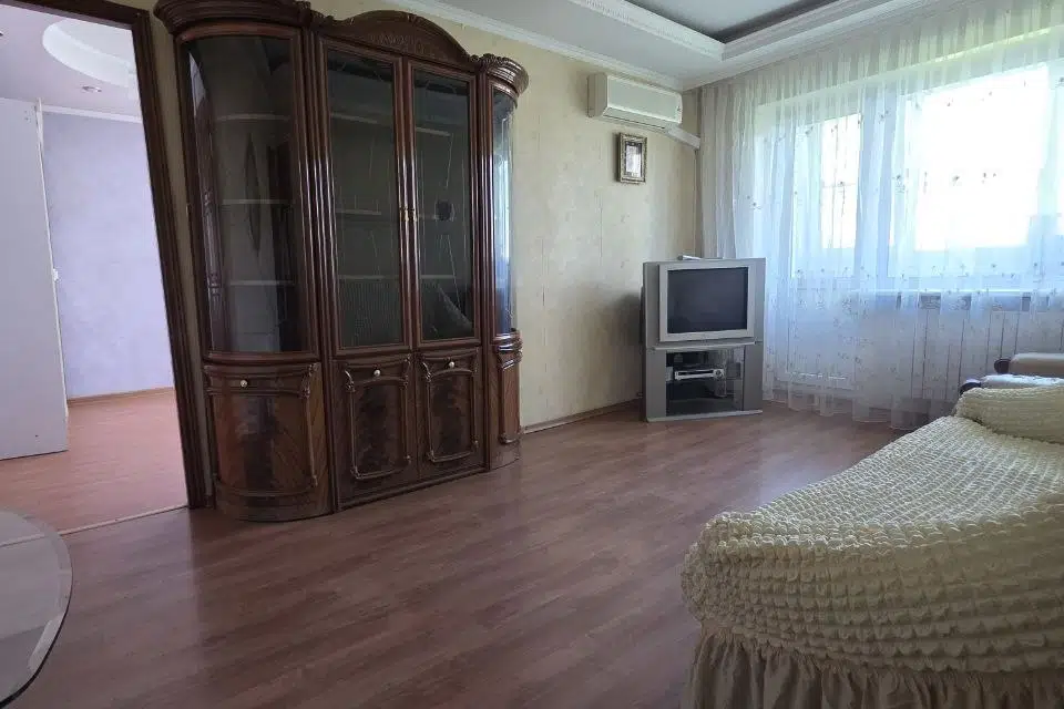 Сдаётся 2-комнатная квартира, 42 м²