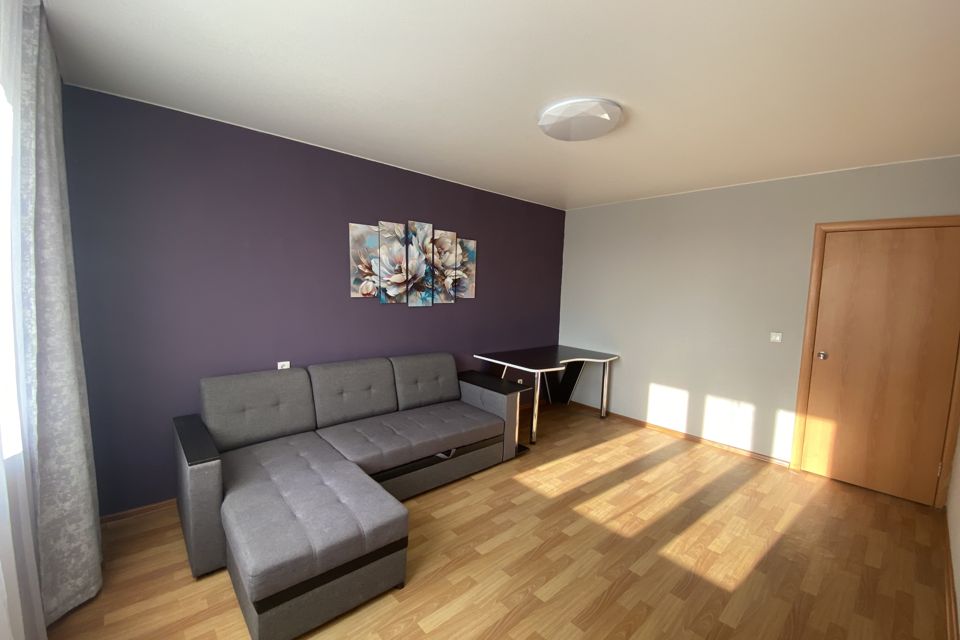 Сдаётся 3-комнатная квартира, 90 м²