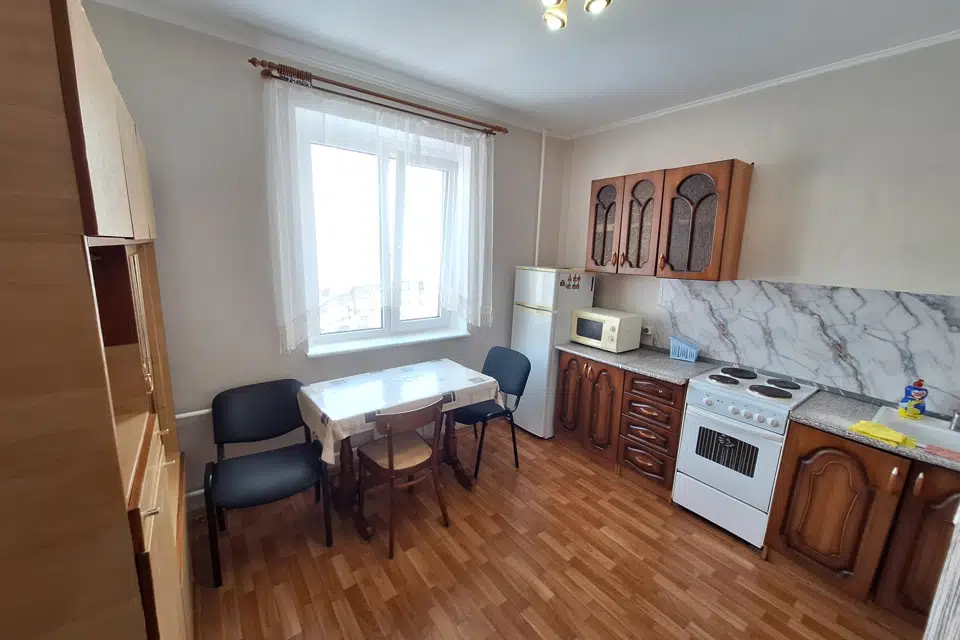 Сдаётся 1-комнатная квартира, 38 м²