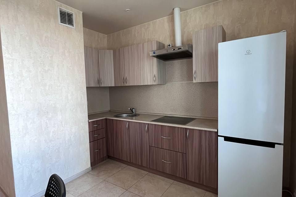 Сдаётся 1-комнатная квартира, 38 м²