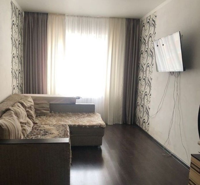 Сдаётся 2-комнатная квартира, 56 м²