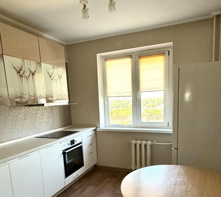 Сдаётся 1-комнатная квартира, 42 м²
