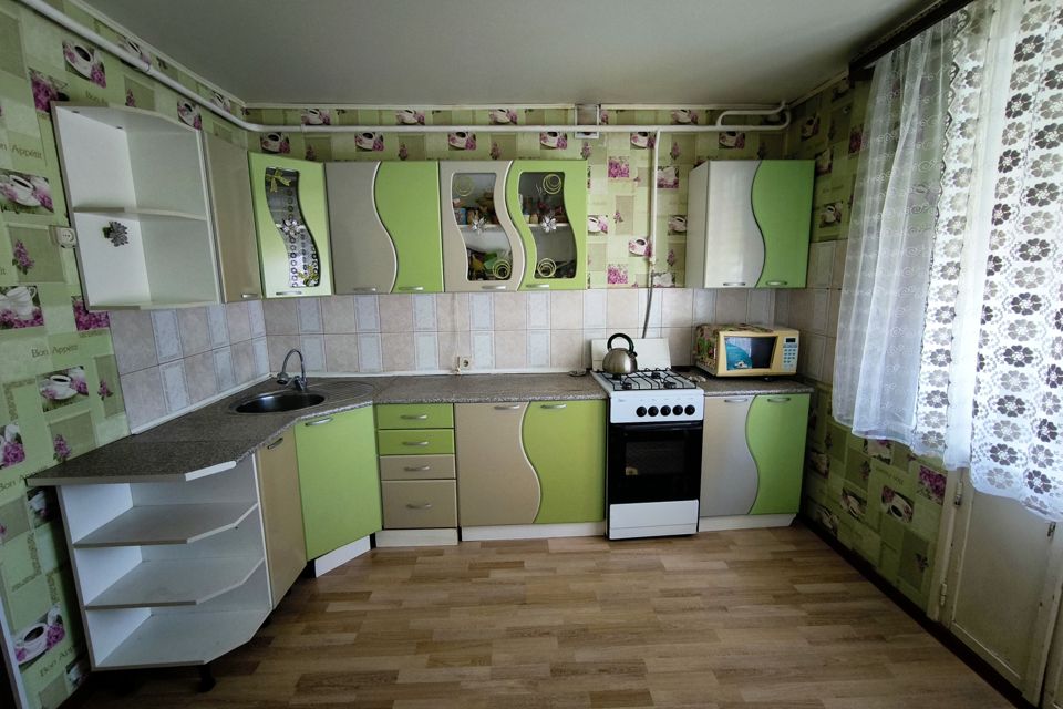 Сдаётся 2-комнатная квартира, 65 м²
