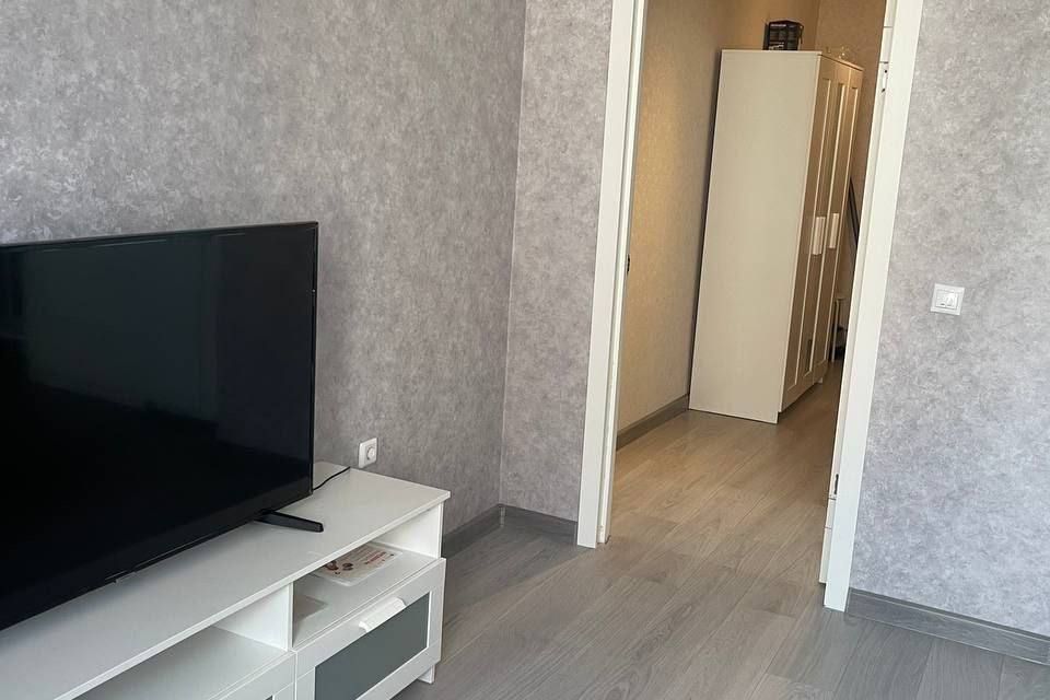 Сдаётся 1-комнатная квартира, 38 м²