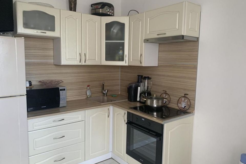 Сдаётся 1-комнатная квартира, 38 м²