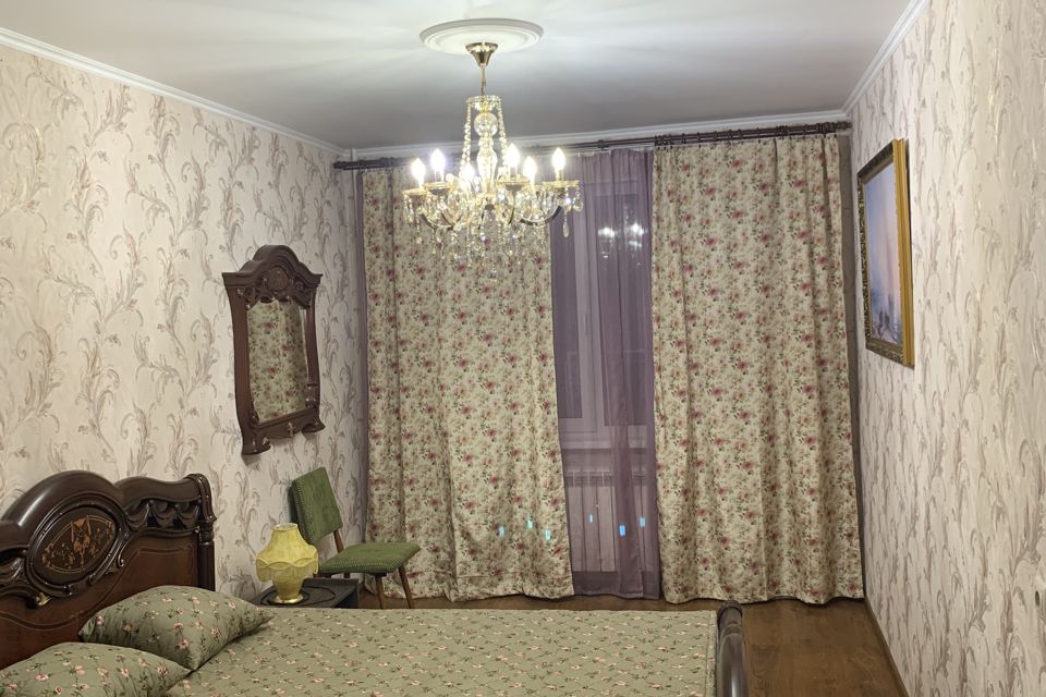 Сдаётся 2-комнатная квартира, 65 м²