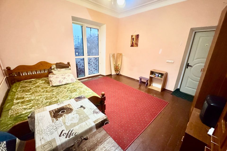 Сдаётся комната в 3-комн. квартире, 18 м²