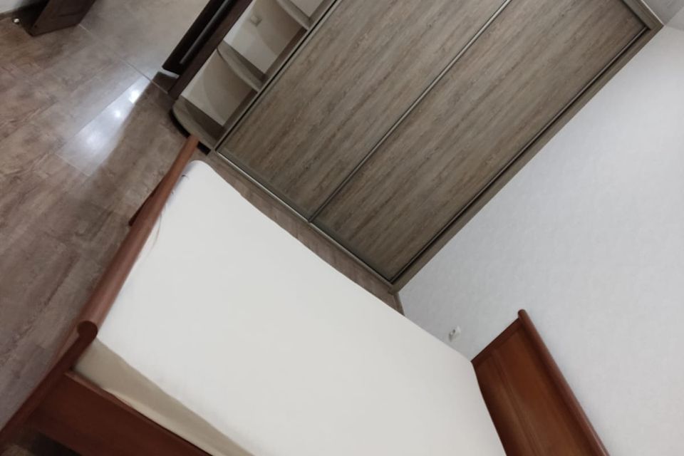 Сдаётся 2-комнатная квартира, 62 м²