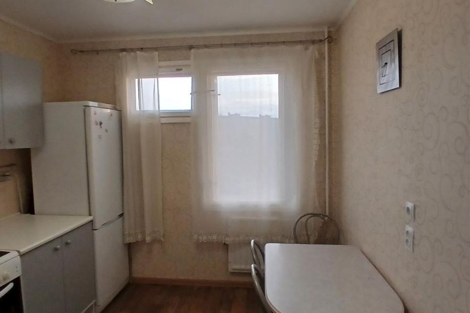 Сдаётся 2-комнатная квартира, 55 м²