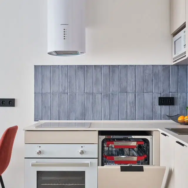Сдаётся 2-комнатная квартира, 79 м²