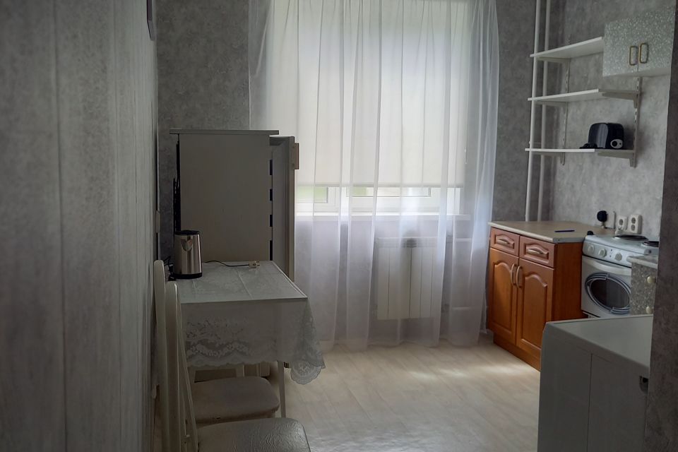Сдаётся 1-комнатная квартира, 42 м²