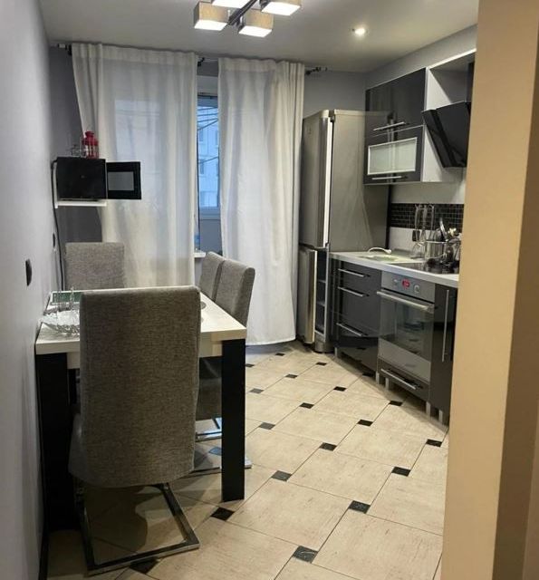 Сдаётся 1-комнатная квартира, 37 м²