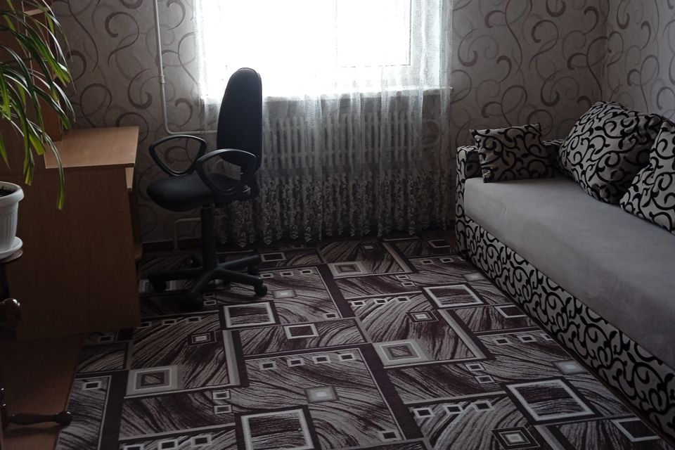 Сдаётся 2-комнатная квартира, 56 м²