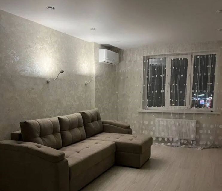 Сдаётся 1-комнатная квартира, 40 м²