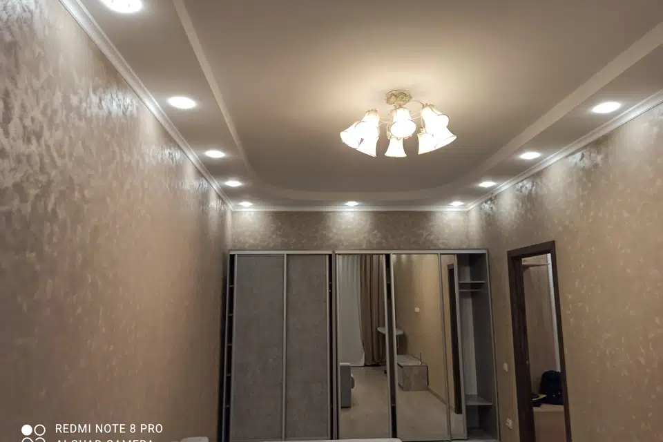 Сдаётся 2-комнатная квартира, 65 м²