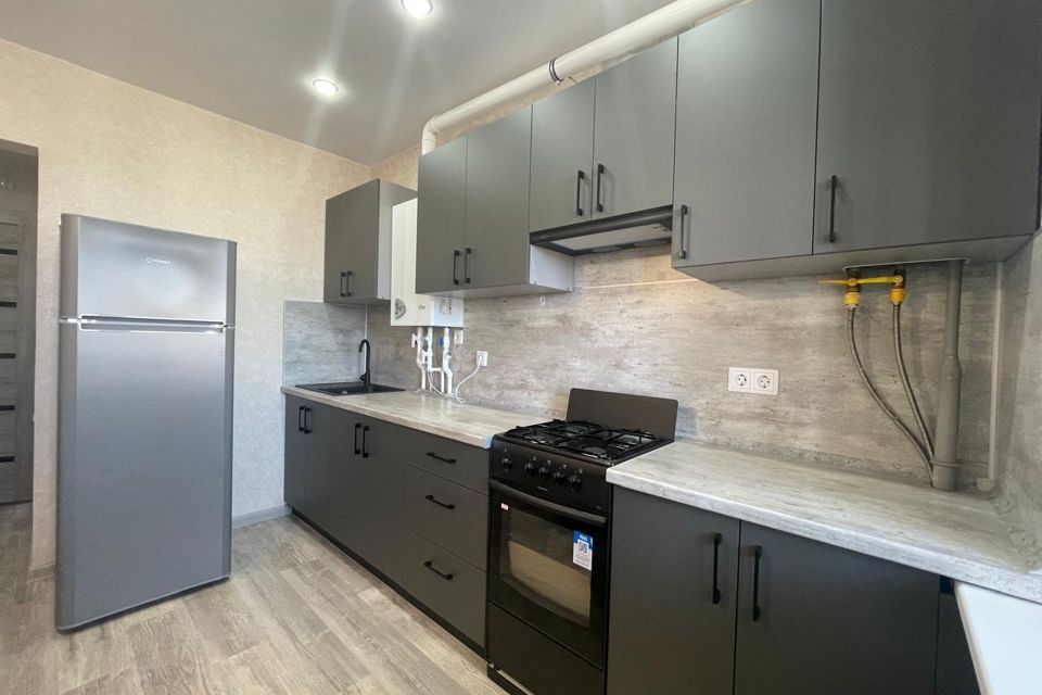 Сдаётся 1-комнатная квартира, 42 м²