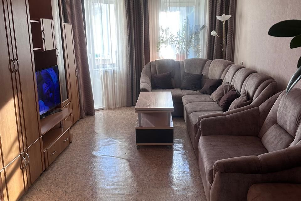 Сдаётся 2-комнатная квартира, 64.6 м²