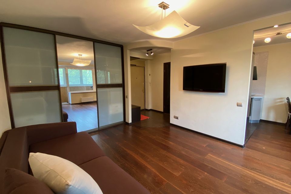 Сдаётся 1-комнатная квартира, 35 м²