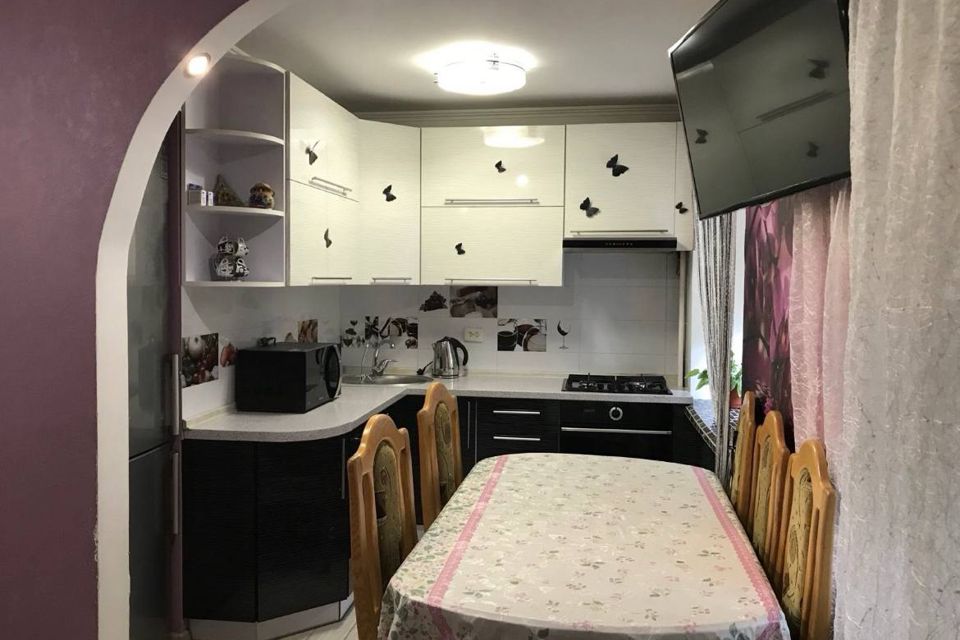 Сдаётся 2-комнатная квартира, 65 м²