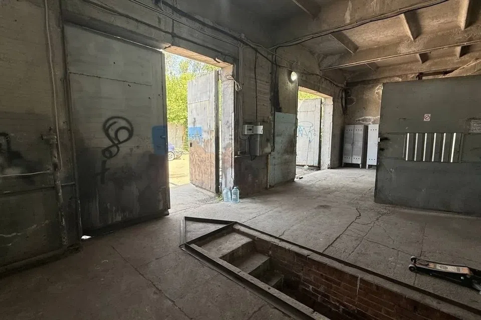 Сдаётся помещение своб. назначения, 180 м²