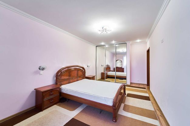 Сдаётся 2-комнатная квартира, 85 м²