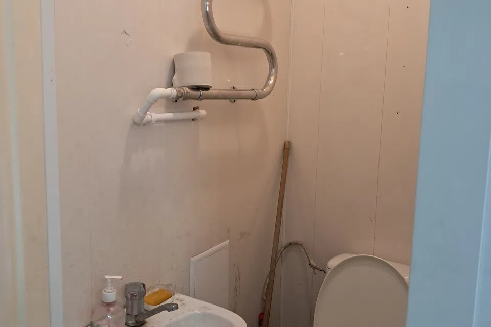 Сдаётся торговое помещение, 42 м²