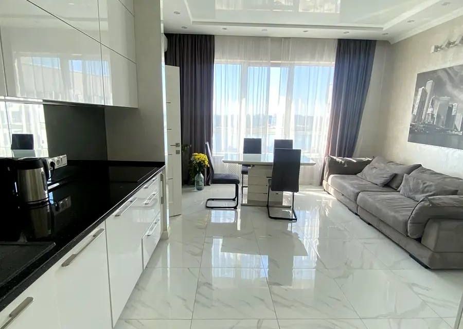 Сдаётся 2-комнатная квартира, 65 м²