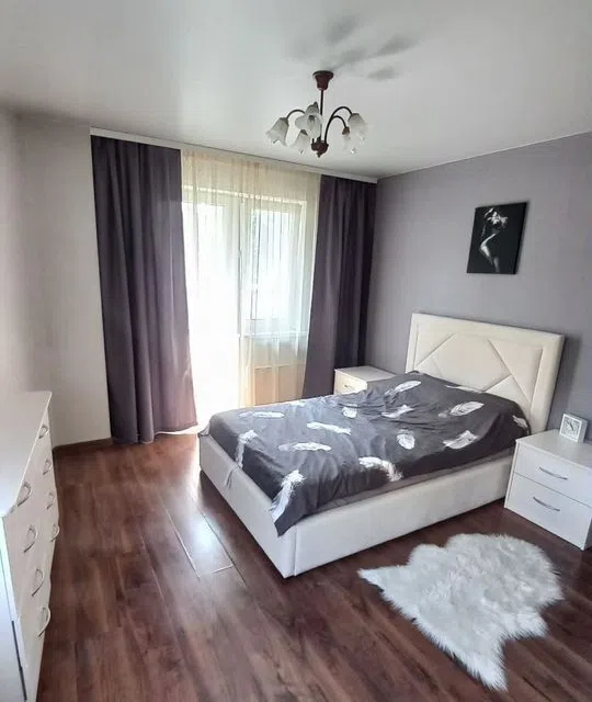 Сдаётся 2-комнатная квартира, 58 м²