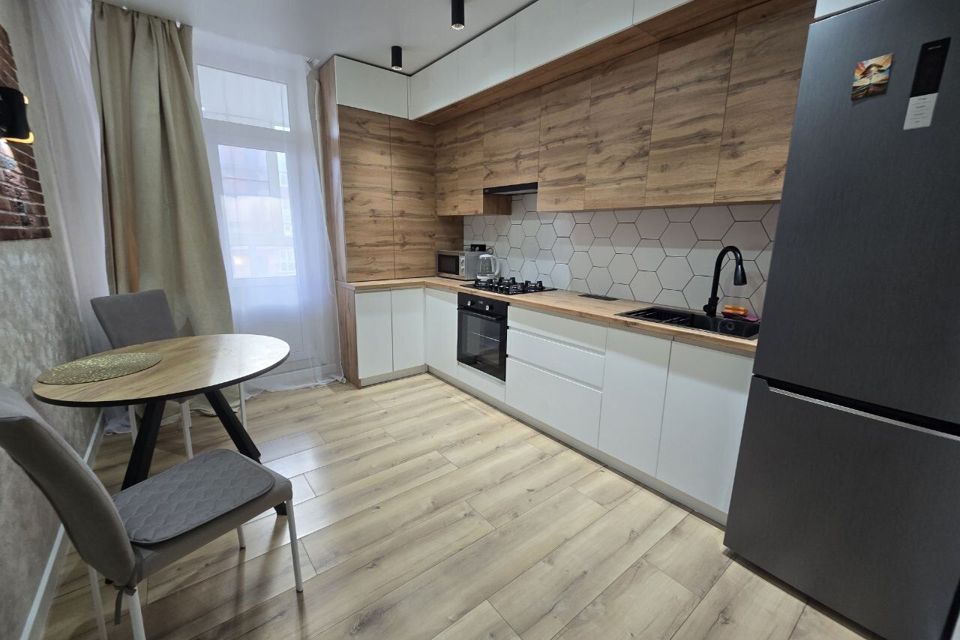 Сдаётся 1-комнатная квартира, 40 м²