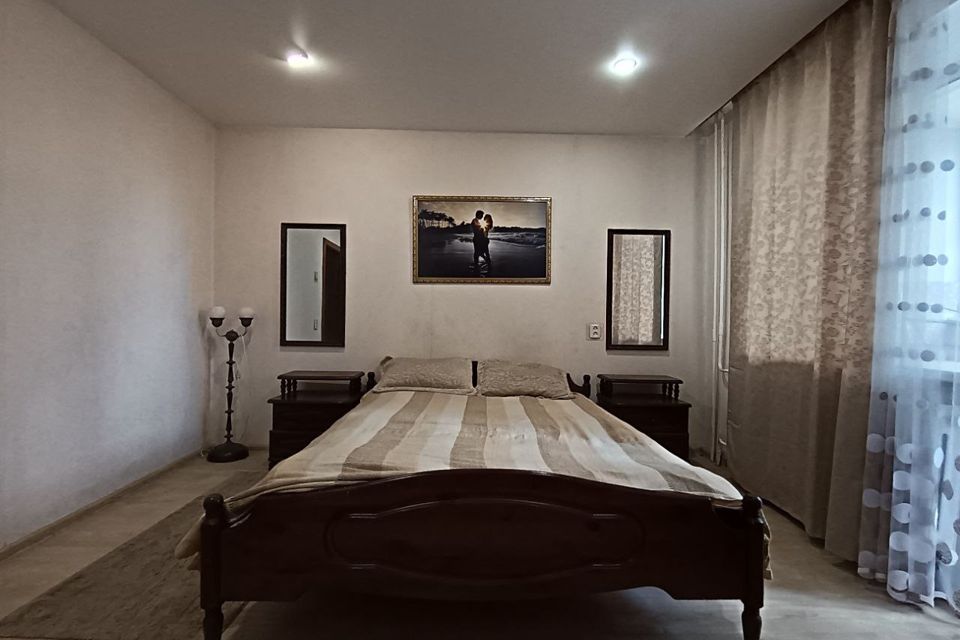 Сдаётся 2-комнатная квартира, 80 м²