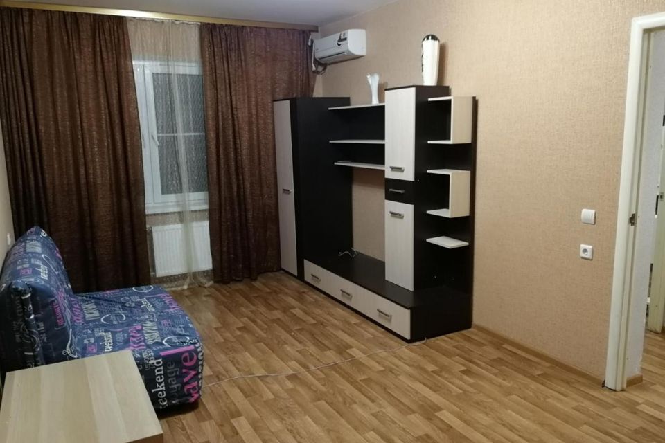 Сдаётся 1-комнатная квартира, 37 м²