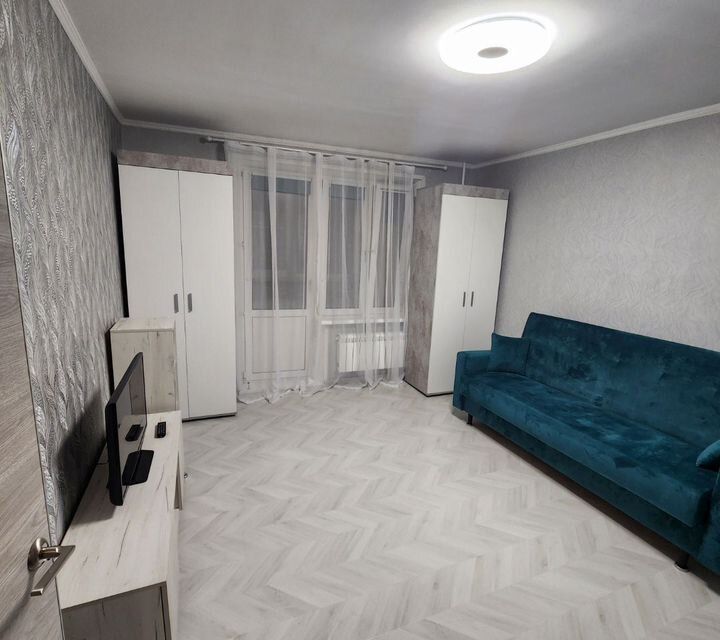 Сдаётся 1-комнатная квартира, 42 м²