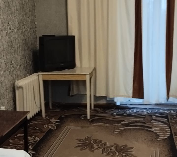 Сдаётся 1-комнатная квартира, 42 м²