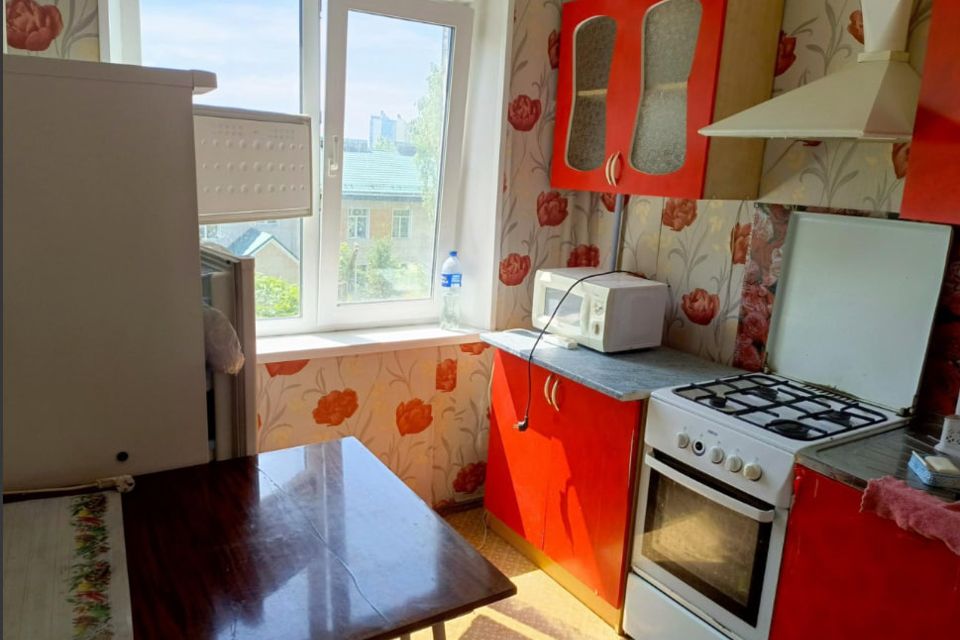 Сдаётся 1-комнатная квартира, 42 м²