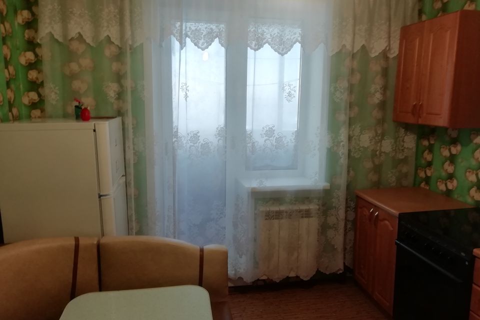 Сдаётся 2-комнатная квартира, 52.2 м²