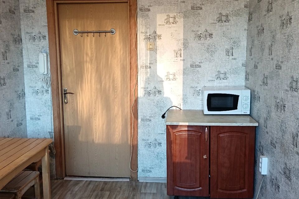 Сдаётся комната в 3-комн. квартире, 10.5 м²