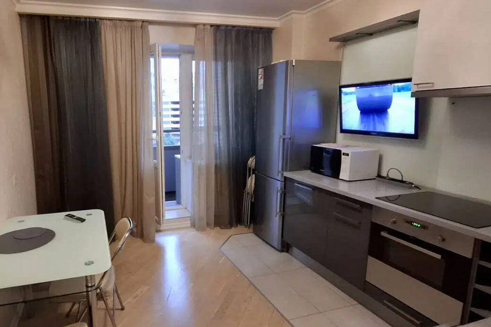 Сдаётся 2-комнатная квартира, 57 м²