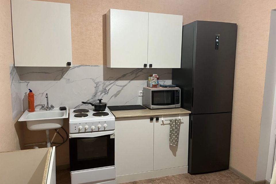 Сдаётся 1-комнатная квартира, 38 м²