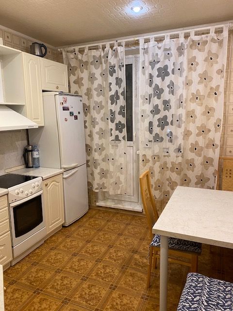 Сдаётся 2-комнатная квартира, 57 м²