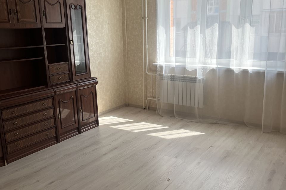 Сдаётся 2-комнатная квартира, 63 м²