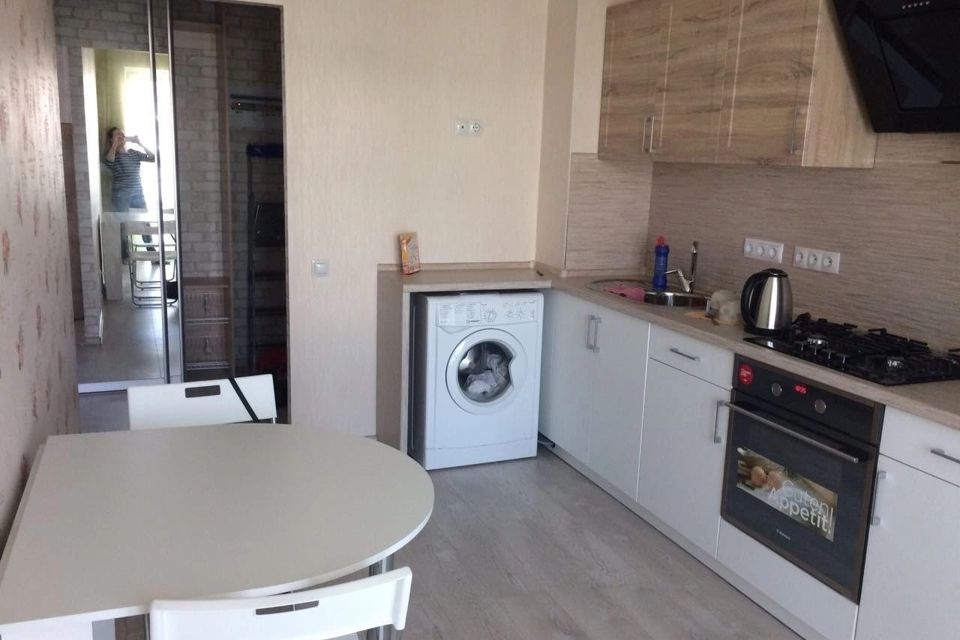 Сдаётся 1-комнатная квартира, 38 м²