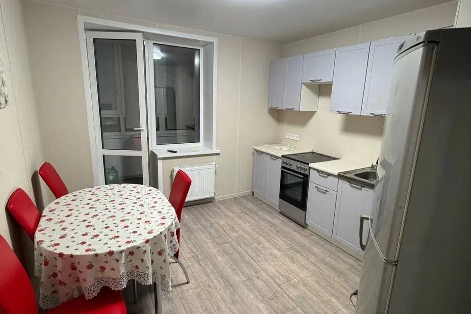 Сдаётся 2-комнатная квартира, 57 м²