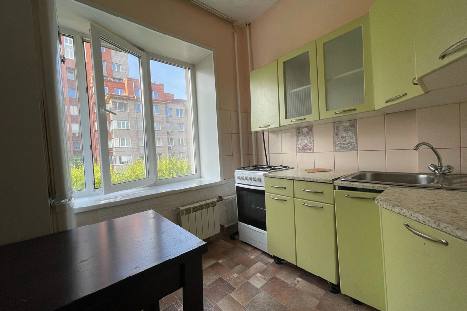 Сдаётся 3-комнатная квартира, 85 м²
