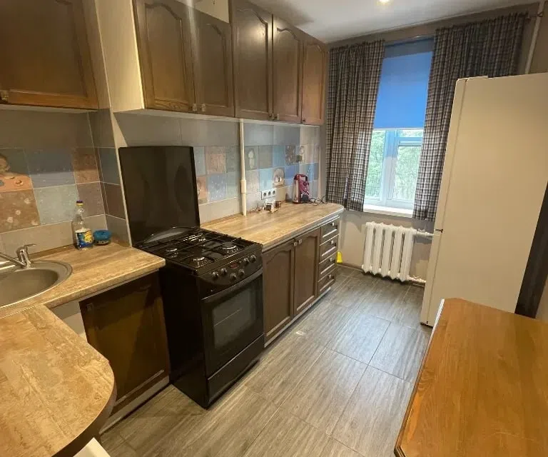 Сдаётся 2-комнатная квартира, 56 м²