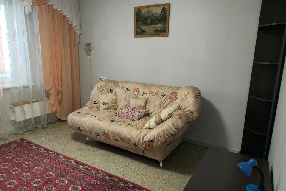 Сдаётся 1-комнатная квартира, 42 м²