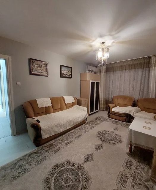 Сдаётся 2-комнатная квартира, 55 м²