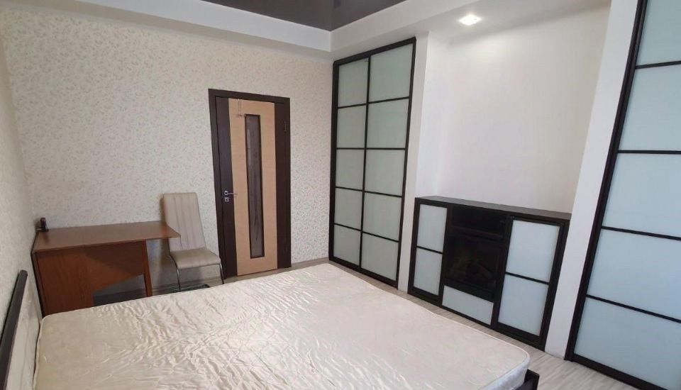 Сдаётся 2-комнатная квартира, 57 м²
