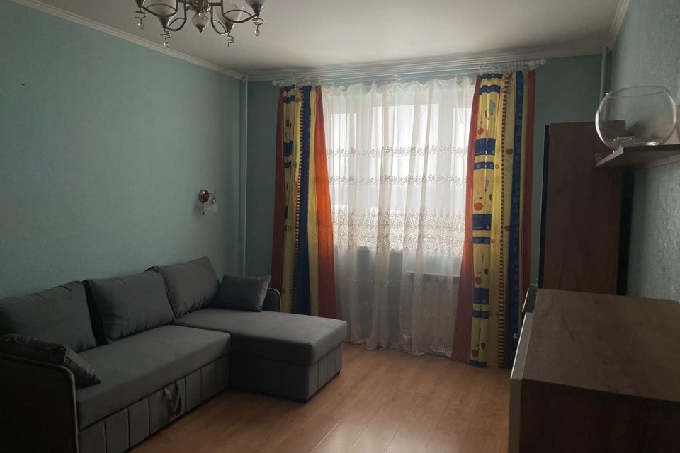 Сдаётся 1-комнатная квартира, 38 м²