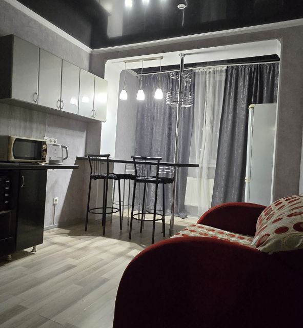 Сдаётся 1-комнатная квартира, 42 м²
